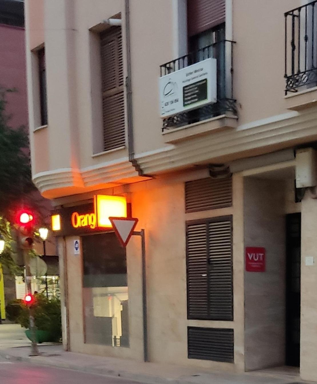 Luz De La Avenida Apartment Tomelloso Exterior foto